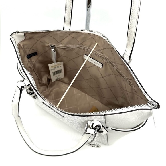 Michael Kors Large Charlotte Tote Bag Optic
White Leather - Picture 8 of 11